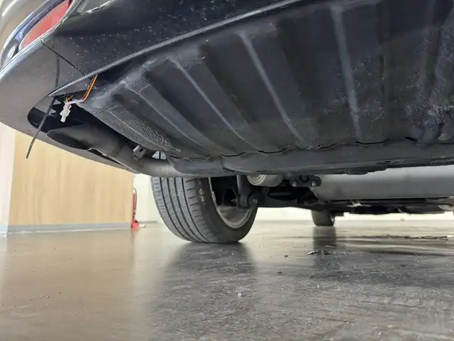 ホンダ オデッセイ アブソルート EX ADV 三重県 2015(平27)年 7.1万km クリスタルブラックパール ガソリン/FF/MTモード付インパネCVT/純正 7インチナビ/（FM/AM/CD/DVD/USB/iPod/Bluetooth/TV/HDMI/後席HDMI）/純正 9インチ後席モニター/マルチビューカメラシステム（360カメラ）/両側パワースライドドア/ビルトインETC/Honda SENSING/・衝突軽減ブレーキ［CMBS］/・車線維持支援システム［LKAS］/・路外逸脱抑制機能/・アダプティブクルーズコントロール［ACC］/・先行車発進お知らせ機能/・ブラインドスポットシステム/・標識認識機能（常駐表示機能付）/・スマートパーキングアシストシステム/装備/・ハーフレザーシート/・パワーシート（D8way）/・トリプルゾーンコントロール・フルオートエアコン（前席左右＋後席）/・プレミアムクレードル2ndシート（オットマン・バックシェル付）/・オートライト/・LEDヘッドライト/・電動格納ドアミラー（ヒーター付）/・パドルシフト/・ステアリングスイッチ/・社外AW（18×7J ＋52 114.3-5）あり/・プッシュスタート/・スマートキーx3/など