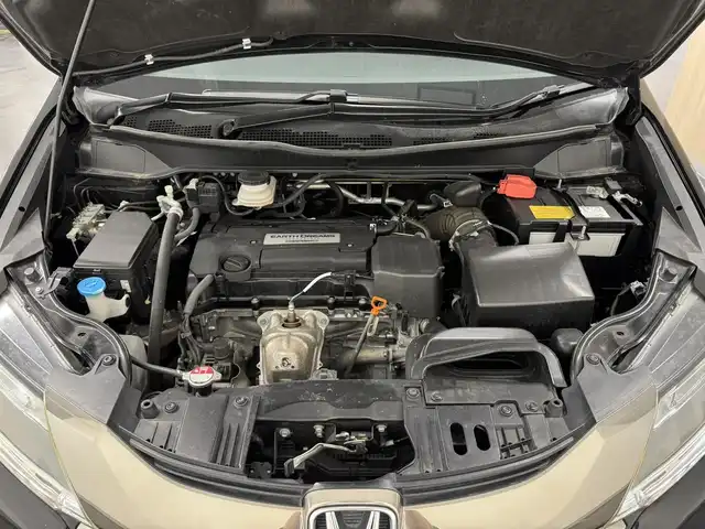 ホンダ オデッセイ アブソルート EX ADV 三重県 2015(平27)年 7.1万km クリスタルブラックパール ガソリン/FF/MTモード付インパネCVT/純正 7インチナビ/（FM/AM/CD/DVD/USB/iPod/Bluetooth/TV/HDMI/後席HDMI）/純正 9インチ後席モニター/マルチビューカメラシステム（360カメラ）/両側パワースライドドア/ビルトインETC/Honda SENSING/・衝突軽減ブレーキ［CMBS］/・車線維持支援システム［LKAS］/・路外逸脱抑制機能/・アダプティブクルーズコントロール［ACC］/・先行車発進お知らせ機能/・ブラインドスポットシステム/・標識認識機能（常駐表示機能付）/・スマートパーキングアシストシステム/装備/・ハーフレザーシート/・パワーシート（D8way）/・トリプルゾーンコントロール・フルオートエアコン（前席左右＋後席）/・プレミアムクレードル2ndシート（オットマン・バックシェル付）/・オートライト/・LEDヘッドライト/・電動格納ドアミラー（ヒーター付）/・パドルシフト/・ステアリングスイッチ/・社外AW（18×7J ＋52 114.3-5）あり/・プッシュスタート/・スマートキーx3/など