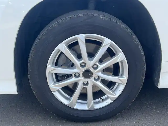 トヨタ ノア ハイブリッド S－G 秋田県 2024(令6)年 10.7万km ホワイトパールクリスタルシャイン ４WD/衝突軽減システム/LEDヘッドライト/片側パワースライドドア/純正メモリナビ（DVD/CD再生可能）/フルセグ/デジタルインナーミラー一体型バックカメラ/MONZA JAPAN製16インチアルミ（夏タイヤ装着）/スマートキー/アイドリングストップ/プッシュスタート/コーナーセンサー/オートマチックハイビーム/レーダークルーズコントロール追従走行有/LTA（レーントレーシングアシスト）/ステアリングスイッチ/電動パーキングブレーキ/ブレーキホールド機能/ETC2.0/ドライブレコーダー/純正フロアマット/純正ドアバイザー/オートライト/オートエアコン/パワーステアリング/パワーウィンドウ/ヘッドライトレベライザー/ウォークスルー/横滑り防止/盗難防止装置/電動格納ウィンカーミラー/キーレスエントリー/保証書/取扱説明書/記録簿/スペアキー1本有