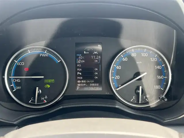トヨタ ノア ハイブリッド S－G 秋田県 2024(令6)年 10.7万km ホワイトパールクリスタルシャイン ４WD/衝突軽減システム/LEDヘッドライト/片側パワースライドドア/純正メモリナビ（DVD/CD再生可能）/フルセグ/デジタルインナーミラー一体型バックカメラ/MONZA JAPAN製16インチアルミ（夏タイヤ装着）/スマートキー/アイドリングストップ/プッシュスタート/コーナーセンサー/オートマチックハイビーム/レーダークルーズコントロール追従走行有/LTA（レーントレーシングアシスト）/ステアリングスイッチ/電動パーキングブレーキ/ブレーキホールド機能/ETC2.0/ドライブレコーダー/純正フロアマット/純正ドアバイザー/オートライト/オートエアコン/パワーステアリング/パワーウィンドウ/ヘッドライトレベライザー/ウォークスルー/横滑り防止/盗難防止装置/電動格納ウィンカーミラー/キーレスエントリー/保証書/取扱説明書/記録簿/スペアキー1本有