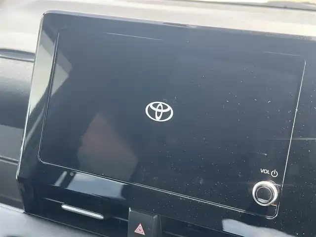トヨタ ノア ハイブリッド S－G 秋田県 2024(令6)年 10.7万km ホワイトパールクリスタルシャイン ４WD/衝突軽減システム/LEDヘッドライト/片側パワースライドドア/純正メモリナビ（DVD/CD再生可能）/フルセグ/デジタルインナーミラー一体型バックカメラ/MONZA JAPAN製16インチアルミ（夏タイヤ装着）/スマートキー/アイドリングストップ/プッシュスタート/コーナーセンサー/オートマチックハイビーム/レーダークルーズコントロール追従走行有/LTA（レーントレーシングアシスト）/ステアリングスイッチ/電動パーキングブレーキ/ブレーキホールド機能/ETC2.0/ドライブレコーダー/純正フロアマット/純正ドアバイザー/オートライト/オートエアコン/パワーステアリング/パワーウィンドウ/ヘッドライトレベライザー/ウォークスルー/横滑り防止/盗難防止装置/電動格納ウィンカーミラー/キーレスエントリー/保証書/取扱説明書/記録簿/スペアキー1本有