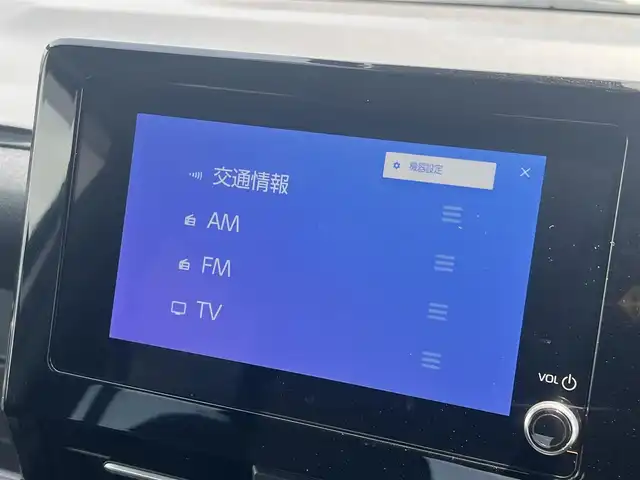 トヨタ ノア ハイブリッド S－G 秋田県 2024(令6)年 10.7万km ホワイトパールクリスタルシャイン ４WD/衝突軽減システム/LEDヘッドライト/片側パワースライドドア/純正メモリナビ（DVD/CD再生可能）/フルセグ/デジタルインナーミラー一体型バックカメラ/MONZA JAPAN製16インチアルミ（夏タイヤ装着）/スマートキー/アイドリングストップ/プッシュスタート/コーナーセンサー/オートマチックハイビーム/レーダークルーズコントロール追従走行有/LTA（レーントレーシングアシスト）/ステアリングスイッチ/電動パーキングブレーキ/ブレーキホールド機能/ETC2.0/ドライブレコーダー/純正フロアマット/純正ドアバイザー/オートライト/オートエアコン/パワーステアリング/パワーウィンドウ/ヘッドライトレベライザー/ウォークスルー/横滑り防止/盗難防止装置/電動格納ウィンカーミラー/キーレスエントリー/保証書/取扱説明書/記録簿/スペアキー1本有