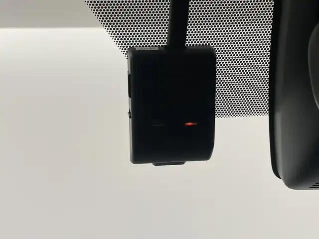 トヨタ エスクァイア ハイブリッド Gi 埼玉県 2020(令2)年 4.9万km ブラック モデリスタエアロ　/純正10.5インチナビ　/バックカメラ　/シートヒーター　/ドライブレコーダー　/クルーズコントロール　/プリクラッシュセーフティ/ビルトインETC　/両側電動スライドドア/純正アルミ　/ＬＥＤオートライト　/地デジ