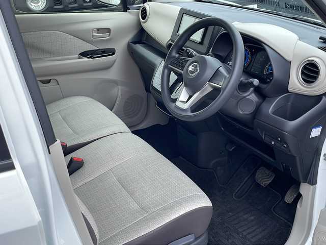 日産 デイズ X 道東・釧路十勝 2023(令5)年 1.4万km ホワイトパール 4WD/ナビ　/　(AM/FM/BT)/マイパイロット/ETC/ミラー型バックカメラ/社外14インチAW/社外フロアマット/アイドリングストップ/オートライト/ABS/横滑り防止装置/USB入力端子
