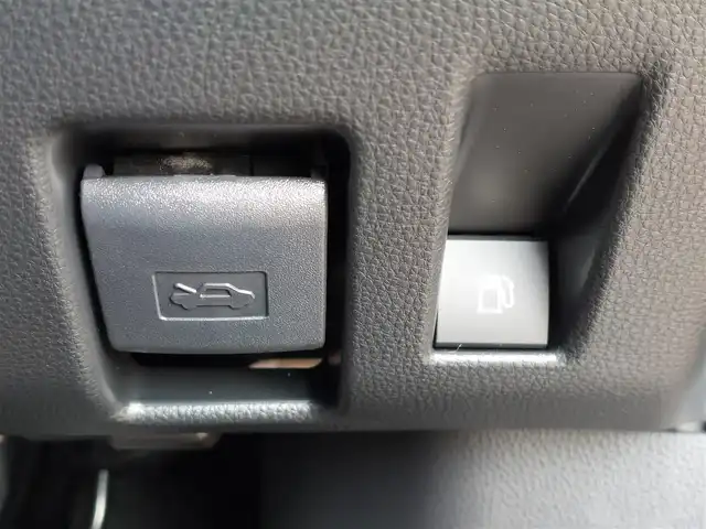 トヨタ ＲＡＶ４ HV アドベンチャー オフロードPKGⅡ 東京都 2025(令7)年 0.1千km アティチュードブラックマイカ 登録済未使用車/純正10.5インチディスプレイオーディオ/パノラミックビューモニター/ビルトインETC2.0/デジタルインナーミラー/シートヒーター/ベンチレーションシート/ステアリングヒーター/パワーバックドア/コーナーセンサー/Toyota　Safety　Sense/・プリクラッシュセーフティ/・レーントレーシングアシスト/・レーダークルーズコントロール/・オートマチックハイビーム/・ブラインドスポットモニター