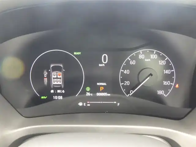 ホンダ ヴェゼル ハイブリッド e:HEV Z 千葉県 2025(令7)年 0.1千km プラチナホワイトパール e:HEV Z　3VC4AG3　Honda CONNECTディスプレー+ETC2.0車載器+ワイヤレス充電器(220000)/ホンダセンシング/・衝突軽減ブレーキ（CMBS）/・車線維持支援システム（LKAS）/・アダプティブクルーズコントロール（ACC）/・後方誤発進抑制機能/・誤発進抑制機能/・ブラインドスポットインフォメーション/アイドリングストップ/ホンダコネクトナビ/地デジTV/【Bluetooth接続】/【Apple CarPlay　Android Auto対応】/バックカメラ/ハーフレザーシート/前席シートヒーター/ETC（2.0）/LEDヘッドライト/ウインカーミラー/コーナーセンサー/純正18インチアルミホイル/サイド/カーテンエアバッグ/Honda スマートキー