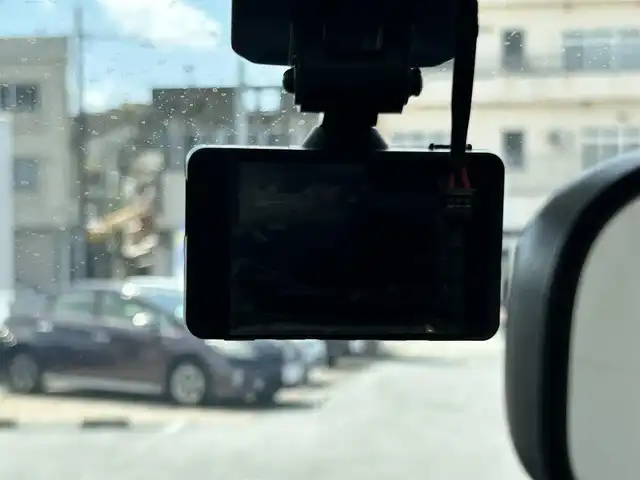 ホンダ ステップワゴン G Eセレクション 沖縄県 2013(平25)年 5.3万km ワイン (株)IDOMが運営する【じしゃロンコザ店】の自社ローン専用車両になりますこちらは現金またはオートローンご利用時の価格です。自社ローンご希望の方は別途その旨お申付け下さい/純正ナビ　/ＴＶ　/バックカメラ　/ＥＴＣ　/両側パワースライドドア　/アイドリングストップ　/スマートキー　/純正フロアマット　/ドライブレコーダー