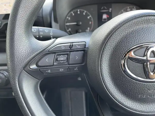 トヨタ ヤリス X 愛知県 2020(令2)年 7.2万km アバンギャルドブロンズメタリック (株)IDOMが運営する【じしゃロン名古屋鳴海店】の自社ローン専用車両になりますこちらは現金またはオートローンご利用時の価格です。自社ローンご希望の方は別途その旨お申付け下さい/キーレス/ディスプレイオーディオ/バックカメラ/ETC/社外14AW