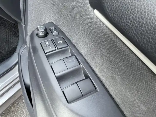 トヨタ ヤリス X 愛知県 2020(令2)年 7.2万km アバンギャルドブロンズメタリック (株)IDOMが運営する【じしゃロン名古屋鳴海店】の自社ローン専用車両になりますこちらは現金またはオートローンご利用時の価格です。自社ローンご希望の方は別途その旨お申付け下さい/キーレス/ディスプレイオーディオ/バックカメラ/ETC/社外14AW