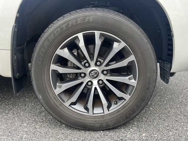 トヨタ ランドクルーザー プラド TX Lパッケージ 広島県 2020(令2)年 2.7万km ホワイトパールクリスタルシャイン /登録時走行距離/　　　　　　　26421キロ/ワンオーナー/4WD/純正ナビ/バックカメラ/地デジ/黒革シート/エアシート/PCS/スペアキー×１/ビルトインETC/新車時整備手帳/　　【保証書】/取扱説明書/