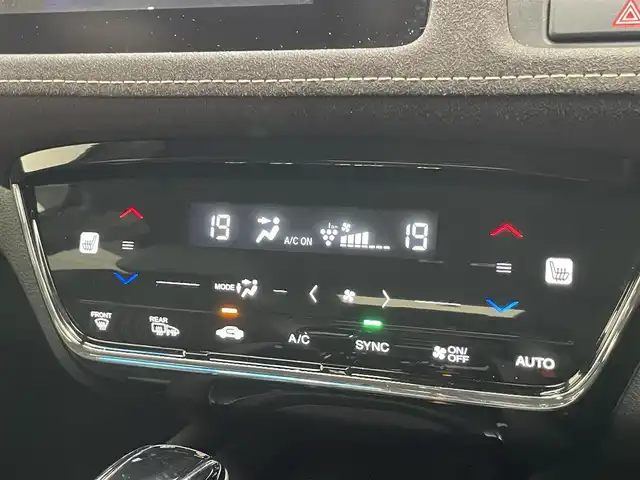 ホンダ ヴェゼル ハイブリッド RS ホンダセンシング 愛知県 2020(令2)年 7.3万km クリスタルブラックパール 純正8インチナビ/ホンダセンシング/HDMI/パドルシフト/レーダークルーズコントロール/シートヒーター/バックカメラ/フルセグTV/DVD/ETC/ドライブレコーダー/純正アルミホイール/LEDオートライト/フォグランプ/純正フロアマット/コーナーセンサー/衝突被害軽減ブレーキ/禁煙車