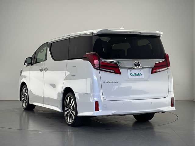 トヨタ アルファード S Cパッケージ 長野県 2021(令3)年 2.7万km ホワイトパールクリスタルシャイン 4WD/純正ディスプレイオーディオ（ナビ機能なし）/Bluetooth／USB/バックカメラ/ETC/前後ドラレコ/デジタルインナーミラー/両側パワスラ/横滑り防止装置/衝突軽減被害システム/パーキングサポートブレーキ/ブラインドスポットモニター/ロードサインアシスト/レーントレーシングアシスト/純正18インチAW装着/社外フロアマット/シートヒータ（前席）/エアシート（前席）/パワーシート（前席／2列目）/シートメモリ（前席）/ステアリングヒーター/ステアリングスイッチ/前後コーナーセンサー/電動リアゲート/三眼ヘッドライト/LEDヘッドライト/スマートキー