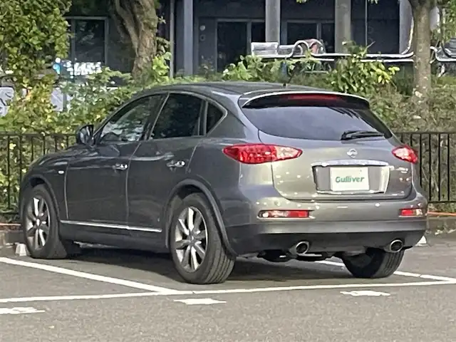 日産 スカイライン クロスオーバー 370GT FOUR Type P 宮城県 2013(平25)年 7.4万km ダークメタルグレー ４WD/純正ナビ/BOSEサウンドシステム/アランドビューモニター/インテリジェントクルーズコントロール/アクティブAFS/高輝度LEDリアコンビネーションランプ/VDC（ビークルダイナミクスコントロール）/車線逸脱警報機能/オートマチックハイビーム/Bluetooth/CD/DVD/パワーシート/シートメモリー/革巻きステアリング/ドライブレコーダー/ビルトインETC