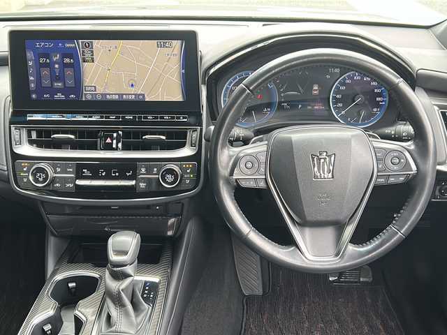 トヨタ クラウン ハイブリッド RS アドバンス Four 広島県 2021(令3)年 4.9万km ブラック 禁煙車/後期型/4WD/純正12型ナビ/バックカメラ/フルセグTV/CD/DVD/USB/トヨタセーフティセンス/レーダークルーズコントロール/レーンキープアシスト/オートハイビーム/BSM/ヘッドアップディスプレイ/合皮シート/前席シートヒーター/前席ベンチレーション/前席パワーシート/ハンドルヒーター/パドルシフト/電動パーキングアシスト/ビルトインETC2.0/社外前後ドライブレコーダー/純正フロアマット/オートライト/LEDヘッドライト/フォグランプ