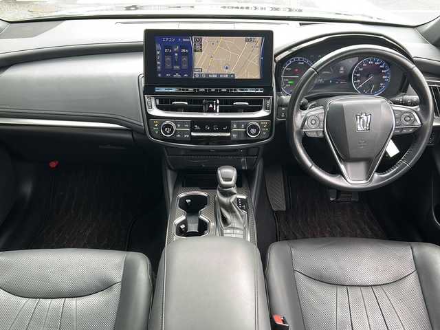 トヨタ クラウン ハイブリッド RS アドバンス Four 広島県 2021(令3)年 4.9万km ブラック 禁煙車/後期型/4WD/純正12型ナビ/バックカメラ/フルセグTV/CD/DVD/USB/トヨタセーフティセンス/レーダークルーズコントロール/レーンキープアシスト/オートハイビーム/BSM/ヘッドアップディスプレイ/合皮シート/前席シートヒーター/前席ベンチレーション/前席パワーシート/ハンドルヒーター/パドルシフト/電動パーキングアシスト/ビルトインETC2.0/社外前後ドライブレコーダー/純正フロアマット/オートライト/LEDヘッドライト/フォグランプ