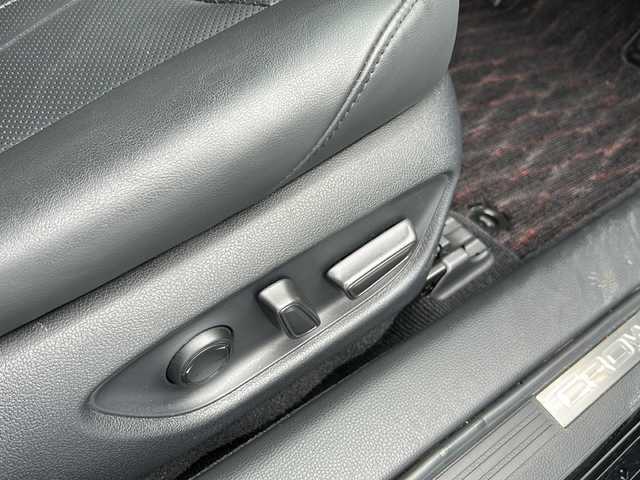 トヨタ クラウン ハイブリッド RS アドバンス Four 広島県 2021(令3)年 4.9万km ブラック 禁煙車/後期型/4WD/純正12型ナビ/バックカメラ/フルセグTV/CD/DVD/USB/トヨタセーフティセンス/レーダークルーズコントロール/レーンキープアシスト/オートハイビーム/BSM/ヘッドアップディスプレイ/合皮シート/前席シートヒーター/前席ベンチレーション/前席パワーシート/ハンドルヒーター/パドルシフト/電動パーキングアシスト/ビルトインETC2.0/社外前後ドライブレコーダー/純正フロアマット/オートライト/LEDヘッドライト/フォグランプ