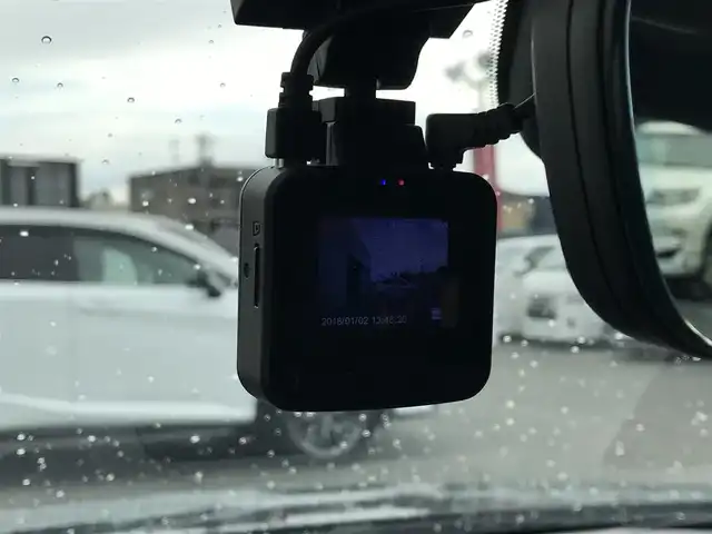 マツダ マツダ３ファストバック 20S バーガンディセレクション 富山県 2019(令1)年 8.8万km ジェットブラックマイカ BOSEサウンド/純正ナビ/フルセグTV/Bluetooth/全周囲カメラ/ドライブレコーダー/衝突被害軽減ブレーキ/コーナーセンサー/レーンキープアシスト/ブラインドスポットモニター/レーダークルーズコントロール/レザーシート/パワーシート/プッシュスタート/スマートキー/ETC