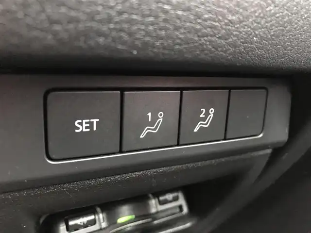 マツダ マツダ３ファストバック 20S バーガンディセレクション 富山県 2019(令1)年 8.8万km ジェットブラックマイカ BOSEサウンド/純正ナビ/フルセグTV/Bluetooth/全周囲カメラ/ドライブレコーダー/衝突被害軽減ブレーキ/コーナーセンサー/レーンキープアシスト/ブラインドスポットモニター/レーダークルーズコントロール/レザーシート/パワーシート/プッシュスタート/スマートキー/ETC