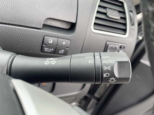 日産 セレナ ハイウェイS S HV Aセーフ 長野県 2014(平26)年 7.2万km ブリリアントシルバー ・純正8インチSDナビゲーション/CD DVD フルセグTV Bluetooth/・全方位カメラ/・ETC/・レーンキープアシスト/・コーナーセンサー/・クルーズコントロール/・両側パワースライドドア/・アイドリングストップ/・横滑り防止装置/・純正16インチアルミホイール/・HIDヘッドライト/・オートライト/・フォグライト/・ウィンカーミラー/・電動格納ミラー/・フロアマット/・スマートキー/・エンジンプッシュスタート