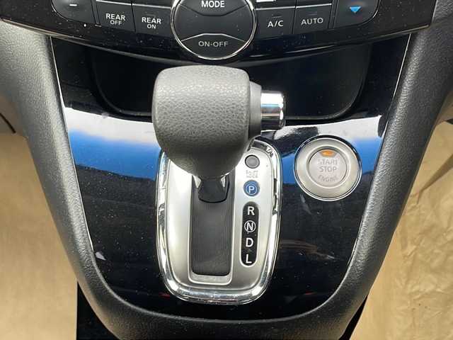 日産 セレナ ハイウェイS S HV Aセーフ 長野県 2014(平26)年 7.2万km ブリリアントシルバー ・純正8インチSDナビゲーション/CD DVD フルセグTV Bluetooth/・全方位カメラ/・ETC/・レーンキープアシスト/・コーナーセンサー/・クルーズコントロール/・両側パワースライドドア/・アイドリングストップ/・横滑り防止装置/・純正16インチアルミホイール/・HIDヘッドライト/・オートライト/・フォグライト/・ウィンカーミラー/・電動格納ミラー/・フロアマット/・スマートキー/・エンジンプッシュスタート