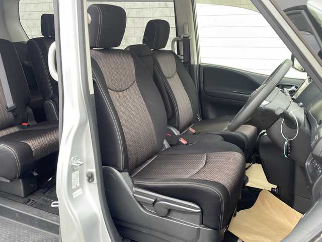 日産 セレナ ハイウェイS S HV Aセーフ 長野県 2014(平26)年 7.2万km ブリリアントシルバー ・純正8インチSDナビゲーション/CD DVD フルセグTV Bluetooth/・全方位カメラ/・ETC/・レーンキープアシスト/・コーナーセンサー/・クルーズコントロール/・両側パワースライドドア/・アイドリングストップ/・横滑り防止装置/・純正16インチアルミホイール/・HIDヘッドライト/・オートライト/・フォグライト/・ウィンカーミラー/・電動格納ミラー/・フロアマット/・スマートキー/・エンジンプッシュスタート