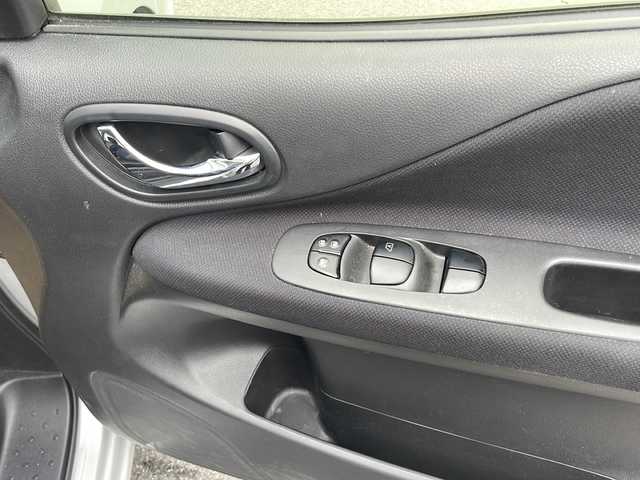 日産 セレナ ハイウェイS S HV Aセーフ 長野県 2014(平26)年 7.2万km ブリリアントシルバー ・純正8インチSDナビゲーション/CD DVD フルセグTV Bluetooth/・全方位カメラ/・ETC/・レーンキープアシスト/・コーナーセンサー/・クルーズコントロール/・両側パワースライドドア/・アイドリングストップ/・横滑り防止装置/・純正16インチアルミホイール/・HIDヘッドライト/・オートライト/・フォグライト/・ウィンカーミラー/・電動格納ミラー/・フロアマット/・スマートキー/・エンジンプッシュスタート