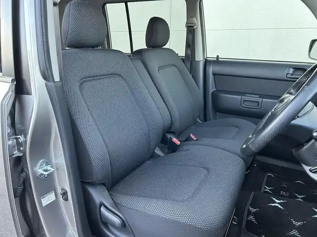 トヨタ ｂＢ Z Xバージョン 茨城県 2005(平17)年 0.9万km グレーM 純正ナビ/フロントフォグランプ/電動格納ミラー/純正アルミホイール/プライバシーガラス/革巻きステアリングホイール/取扱説明書