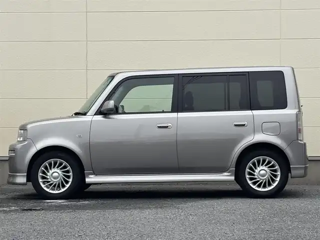 トヨタ ｂＢ Z Xバージョン 茨城県 2005(平17)年 0.9万km グレーM 純正ナビ/フロントフォグランプ/電動格納ミラー/純正アルミホイール/プライバシーガラス/革巻きステアリングホイール/取扱説明書