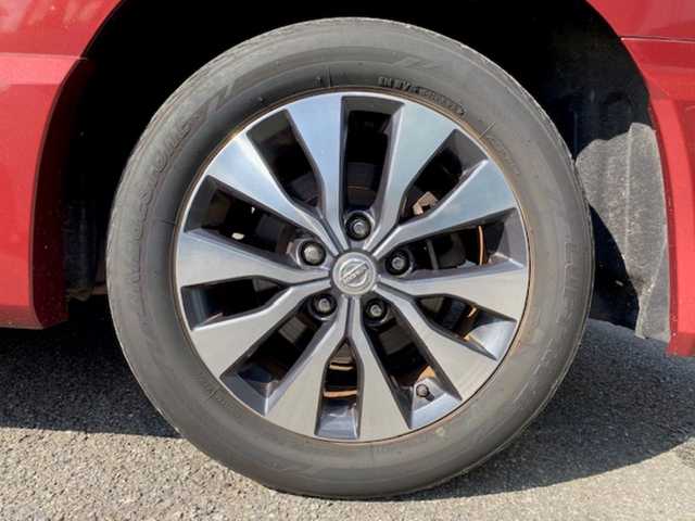 日産 セレナ ハイウェイスター Vセレクション 兵庫県 2017(平29)年 8.2万km マルーンレッド 2トーン 純正ナビ（AM/FM/BT/DVD/AUX)/・フルセグTV/衝突軽減ブレーキ/パーキングアシスト/アイドリングストップ/両側パワースライドドア/横滑り防止/クルーズコントロール/純正マット/フリップダウンモニター/ドライブレコーダー/ビルトインETC/ECOモード