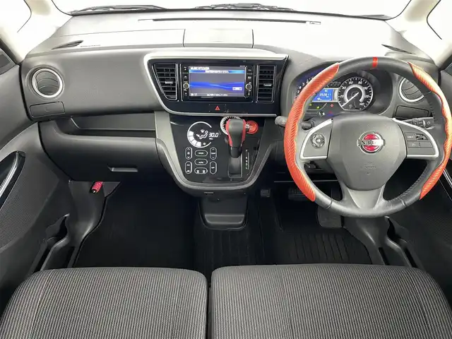 日産 デイズ ルークス ハイウェイスター Gターボ 福島県 2017(平29)年 5.3万km ホワイトパール エマージェンシーブレーキ/レーンキープ/オートハイビーム/クルーズコントロール/アラウンドビューモニター/両側パワースライドドア/純正ナビ/・フルセグTV/・BT.CD/DVD.AM/FM/ETC/ドライブレコーダー（前後）/革巻きステアリング/プッシュスタート/LEDヘッドライト/LEDフォグ/アイドリングストップ/純正AW/ドアバイザー