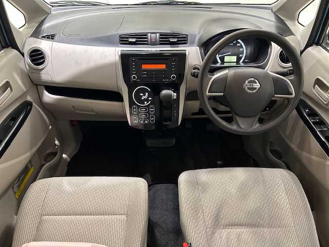 日産 デイズ X 宮城県 2013(平25)年 5.7万km シリカグリーン 純正電子チューナーラジオ/・CD/AUX/FM/AM/全方位カメラ（ミラー型）/アイドリングストップ/プッシュスタート/・スマートキー/純正アルミホイール/純正フロアマット/ドアバイザー/電動格納ミラー/アンチロックブレーキシステム