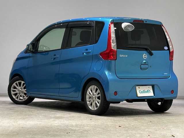 日産 デイズ X 宮城県 2013(平25)年 5.7万km シリカグリーン 純正電子チューナーラジオ/・CD/AUX/FM/AM/全方位カメラ（ミラー型）/アイドリングストップ/プッシュスタート/・スマートキー/純正アルミホイール/純正フロアマット/ドアバイザー/電動格納ミラー/アンチロックブレーキシステム