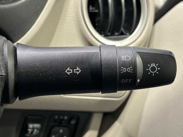 日産 デイズ X 宮城県 2013(平25)年 5.7万km シリカグリーン 純正電子チューナーラジオ/・CD/AUX/FM/AM/全方位カメラ（ミラー型）/アイドリングストップ/プッシュスタート/・スマートキー/純正アルミホイール/純正フロアマット/ドアバイザー/電動格納ミラー/アンチロックブレーキシステム