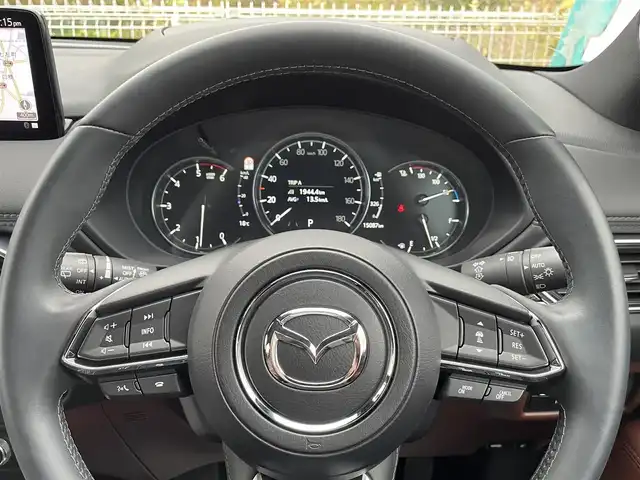 マツダ ＣＸ－８ XD エクスクルーシブモード 埼玉県 2021(令3)年 1.5万km プラチナクォーツメタリック 茶革シート/シートヒーター＆エアシート/純正ナビTV/BOSEサウンド/360度カメラ/パワーバックドア/クリアランスソナー/BSM/レーダークルーズコントロール/衝突軽減ブレーキ/純正１９インチAW/LEDヘッドライト/プッシュスタート/スマートキー/走行１５０８７キロ/保証書付整備手帳/取扱説明書