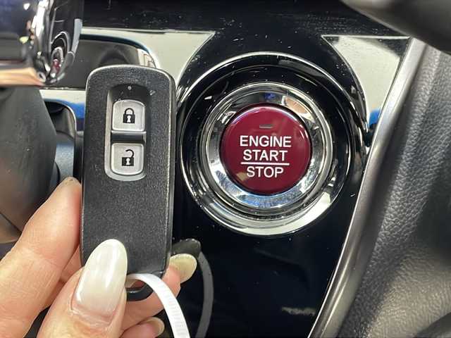 ホンダ Ｎ ＷＧＮ カスタム G ターボパッケージ 大阪府 2017(平29)年 7万km クリスタルブラックパール 純正SDナビ/【BT/フルセグTV/ipod/USB/DVD]/バックカメラ/ETC/ドライブレコーダー前方/アイドリングストップ/クルーズコントロール追従なし/オートライト/横滑り防止装置/ハーフレザーシート/純正14インチAW/純正フロアマット/パドルシフト