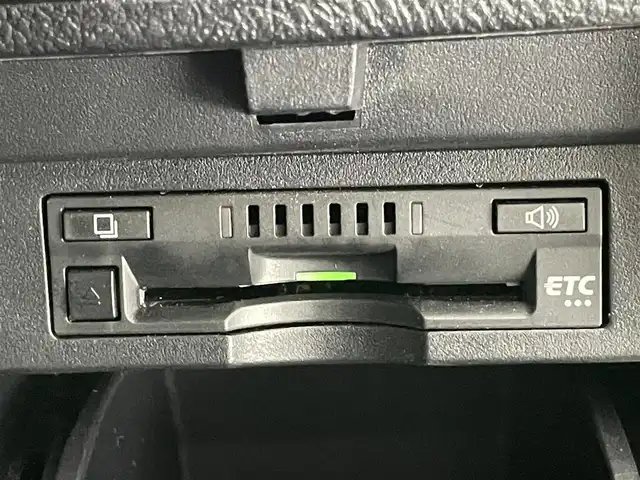 トヨタ ヴェルファイア Z Gエディション 愛知県 2018(平30)年 2.2万km スパークリングブラックパールクリスタルシャイン 純正１０型ナビ　デジタルインナーミラー　バックカメラ　フルセグＴＶ　両側パワスラ　黒革　シートヒーター　エアシート　パワーバックドア　セーフティセンス　衝突軽減　追従クルコン　ＡＣ１００Ｖ電源　ステアリングヒーター　オッマン　キャプテンシート　メモリシート　オートハイビーム　禁煙車