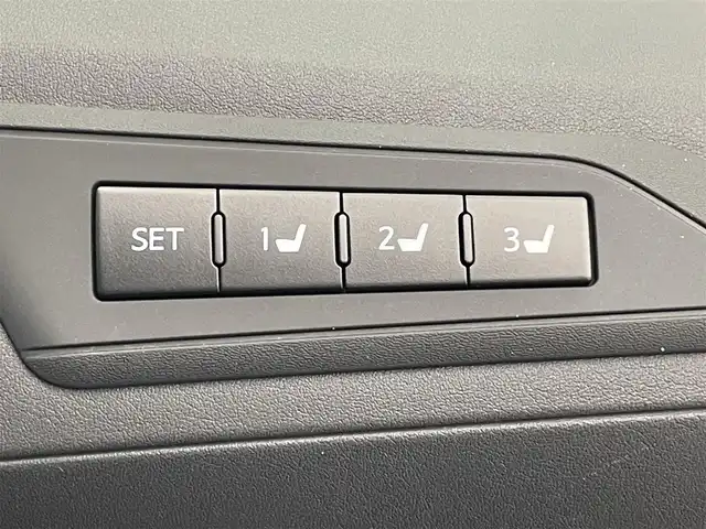 トヨタ ヴェルファイア Z Gエディション 愛知県 2018(平30)年 2.2万km スパークリングブラックパールクリスタルシャイン 純正１０型ナビ　デジタルインナーミラー　バックカメラ　フルセグＴＶ　両側パワスラ　黒革　シートヒーター　エアシート　パワーバックドア　セーフティセンス　衝突軽減　追従クルコン　ＡＣ１００Ｖ電源　ステアリングヒーター　オッマン　キャプテンシート　メモリシート　オートハイビーム　禁煙車