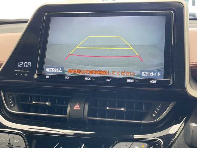 トヨタ Ｃ－ＨＲ G モード ブルーノ 沖縄県 2019(令1)年 5.8万km ダークブラウンマイカメタリック/ホワイトパールクリスタルシャイン 純正９インチナビ(NSZT-Y68T)　/(フルセグＴＶ　ＣＤ　ＤＶＤ　Bluetooth)　/バックカメラ　/ＥＴＣ　/ドライブレコーダー前後　/トヨタセーフティセンス/・衝突被害軽減ブレーキ (プリクラッシュセーフティ)																																																	/・追従ドライブ支援機能 (レーダークルーズコントロール)																									/・車線はみ出しアラート (レーンディパーチャーアラート)																									/・自動ハイビーム (オートマチックハイビーム)																									/ハーフレザー/シートヒーター　/ステアリングスイッチ/コーナーセンサー　　/ＢＳＭ　/ＬＥＤヘッドライト/オートライト/純正フロアマット/純正18インチアルミホイール/ドアバイザー/保証書/取扱説明書