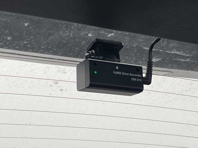 トヨタ Ｃ－ＨＲ G モード ブルーノ 沖縄県 2019(令1)年 5.8万km ダークブラウンマイカメタリック/ホワイトパールクリスタルシャイン 純正９インチナビ(NSZT-Y68T)　/(フルセグＴＶ　ＣＤ　ＤＶＤ　Bluetooth)　/バックカメラ　/ＥＴＣ　/ドライブレコーダー前後　/トヨタセーフティセンス/・衝突被害軽減ブレーキ (プリクラッシュセーフティ)																																																	/・追従ドライブ支援機能 (レーダークルーズコントロール)																									/・車線はみ出しアラート (レーンディパーチャーアラート)																									/・自動ハイビーム (オートマチックハイビーム)																									/ハーフレザー/シートヒーター　/ステアリングスイッチ/コーナーセンサー　　/ＢＳＭ　/ＬＥＤヘッドライト/オートライト/純正フロアマット/純正18インチアルミホイール/ドアバイザー/保証書/取扱説明書