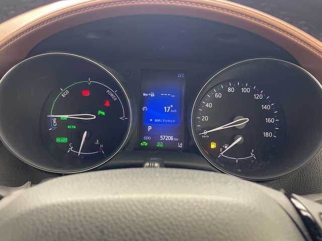 トヨタ Ｃ－ＨＲ G モード ブルーノ 沖縄県 2019(令1)年 5.8万km ダークブラウンマイカメタリック/ホワイトパールクリスタルシャイン 純正９インチナビ(NSZT-Y68T)　/(フルセグＴＶ　ＣＤ　ＤＶＤ　Bluetooth)　/バックカメラ　/ＥＴＣ　/ドライブレコーダー前後　/トヨタセーフティセンス/・衝突被害軽減ブレーキ (プリクラッシュセーフティ)																																																	/・追従ドライブ支援機能 (レーダークルーズコントロール)																									/・車線はみ出しアラート (レーンディパーチャーアラート)																									/・自動ハイビーム (オートマチックハイビーム)																									/ハーフレザー/シートヒーター　/ステアリングスイッチ/コーナーセンサー　　/ＢＳＭ　/ＬＥＤヘッドライト/オートライト/純正フロアマット/純正18インチアルミホイール/ドアバイザー/保証書/取扱説明書