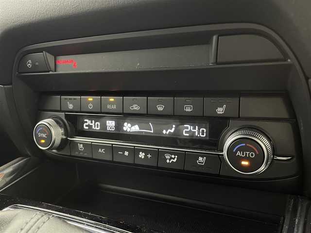 マツダ ＣＸ－８ XD プロアクティブ Sパッケージ 宮城県 2020(令2)年 2.8万km スノーフレイクホワイトパールマイカ 4WD/純正ナビ/全周囲カメラ/アルパインフリップダウンモニター/ＢＯＳＥサウンド/黒革シート/パワーバックドア/フルセグＴＶ/ＣＤ／ＤＶＤプレーヤー/パワーシート/シートヒーター/アダプティブクルーズコントロール/衝突軽減ブレーキ/レーンキープアシスト/パーキングセンサー/オートハイビーム/BSM/17AW/スタッドレスタイヤセット車載