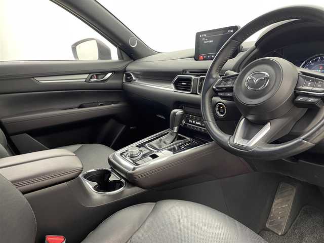 マツダ ＣＸ－８ XD プロアクティブ Sパッケージ 宮城県 2020(令2)年 2.8万km スノーフレイクホワイトパールマイカ 4WD/純正ナビ/全周囲カメラ/アルパインフリップダウンモニター/ＢＯＳＥサウンド/黒革シート/パワーバックドア/フルセグＴＶ/ＣＤ／ＤＶＤプレーヤー/パワーシート/シートヒーター/アダプティブクルーズコントロール/衝突軽減ブレーキ/レーンキープアシスト/パーキングセンサー/オートハイビーム/BSM/17AW/スタッドレスタイヤセット車載