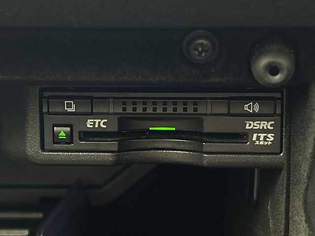 レクサス ＩＳ 300h バージョンL 愛知県 2014(平26)年 5.3万km ホワイトパールクリスタルシャイン メーカーＳＤナビ/（フルセグ/ＣＤ/ＤＶＤ/Bluetooth/BlueRay/ＡＭ/ＦＭ/ＵＳＢ）/バックカメラ/クルーズコイントロール/ＥＴＣ/黒セミアニリン革シート/パワーシート/シートヒーター＆ベンチレーション/革巻きステアリング/純正１７インチアルミホイール/スマートキー/プッシュスタート/ＬＥＤヘッドライト/オートライト/電動サンシェード/ナノイー/横滑り防止装置