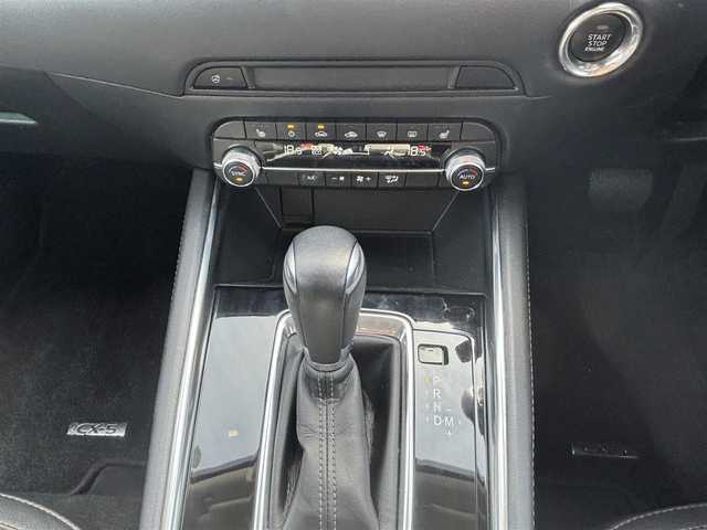 マツダ ＣＸ－５ XD Lパッケージ 福岡県 2021(令3)年 5.2万km マシーングレープレミアムM ｉＡＣＴＩＶＳＳＥＮＳＥ/レーダークルーズコントロール/マツダコネクトナビ/（BT/USB/FM/AM）/フルセグＴＶ/アラウンドビューカメラ/ステアリングスイッチ/ETC/パドルシフト/純正ドラレコ前後/ヘッドアップディスプレイ/パワシート/シートヒーター/合皮シート/純正フロアマット/純正アルミホイール/ドアバイザー/アイドリングストップ/スペアキー1本/取扱説明書/保証書