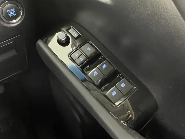 トヨタ アルファード S 大分県 2016(平28)年 8万km ブラック 社外9型メモリナビ/フルセグTV/バックカメラ/フリップダウンモニター//CD/DVD/Bluetooth/両側パワースライドドア/レーダークルーズコントロール/ビルトインETC/スペアキー/LEDヘッドライト/PCS 衝突軽減ブレーキ/クリアランスソナー/横滑り防止装置/革巻きステアリング/オートライト/Fフォグランプ/レザー調シートカバー/プライバシーガラス/ドアバイザー/社外20インチAW/新車時保証書/取扱説明書/ナビ取説