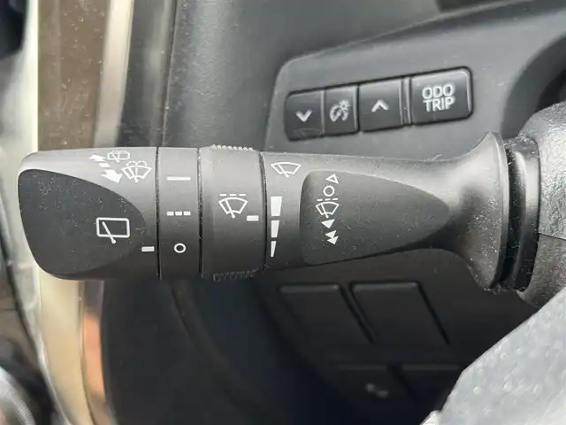 トヨタ ヴェルファイア X 富山県 2016(平28)年 6.9万km ホワイトパールクリスタルシャイン 社外ナビ(AVIC-RZ77)/AM/FM/CD/DVD/Bluetooth/フルセグTV/カロッツェリアフリップダウンモニター/バックカメラ/プリクラッシュセーフティ/両側パワースライドドア/LEDヘッドライト/レーダークルーズコントロール/コーナーセンサー/ETC/プッシュスタート/スペアキー1本/横滑り防止装置/ブレーキホールド/純正16インチアルミホイール