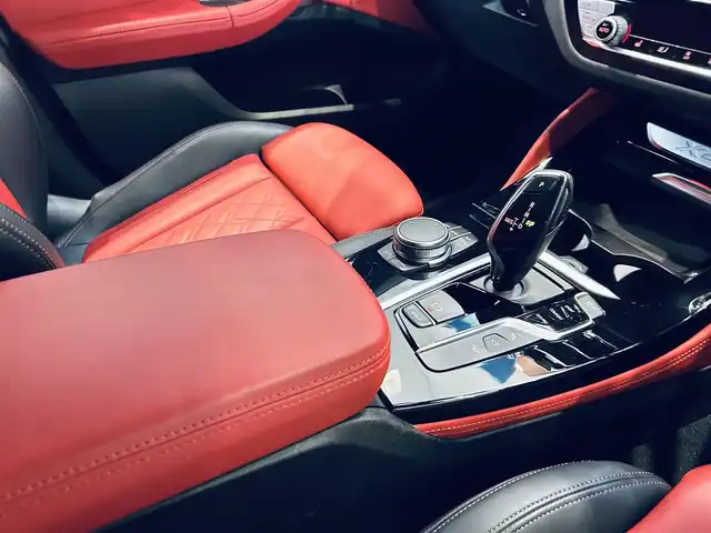 ＢＭＷ ＢＭＷ Ｘ４ xDrive 20d Mスポーツ 大阪府 2020(令2)年 1万km 黒 ワンオーナー/HUD/赤黒革/パワーシート/シートヒーター/Dシートメモリ/純正ナビ/TV/360度カメラ/applercarplay/ワイヤレス充電/ACC/ブラインドスポット/純正20インチAW/LEDヘッドライト/電動リアゲート