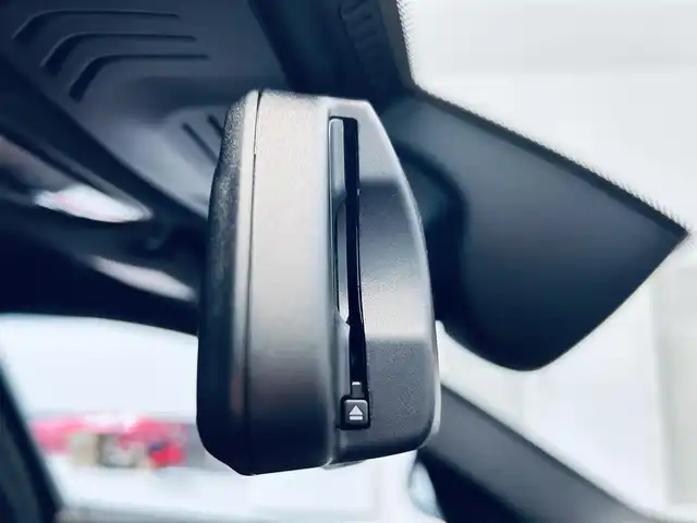 ＢＭＷ ＢＭＷ Ｘ４ xDrive 20d Mスポーツ 大阪府 2020(令2)年 1万km 黒 ワンオーナー/HUD/赤黒革/パワーシート/シートヒーター/Dシートメモリ/純正ナビ/TV/360度カメラ/applercarplay/ワイヤレス充電/ACC/ブラインドスポット/純正20インチAW/LEDヘッドライト/電動リアゲート