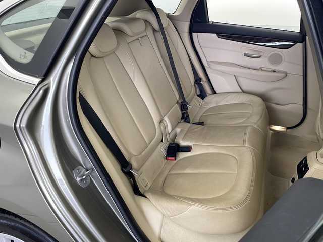ＢＭＷ ２２５ＸＥ アイパフォーマンス アクティブツアラー ラグジュアリー 秋田県 2016(平28)年 3.4万km プラチナシルバー 4WD/プラグインハイブリッド/純正ナビ（CD/DVD/BT/AUX）/バックカメラ/オートクルーズコントロール/レザーシート/前席パワーシート/前席シートヒーター/ヘッドアップディスプレイ/LEDヘッドライト/オートライト/スマートキー/スペアキー/電動パーキングブレーキ/パワーバックドア/ETC/取説・保証書/充電ケーブル