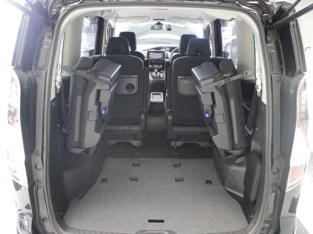 日産 セレナ e－パワー ハイウェイスター V 千葉県 2020(令2)年 1.6万km ダイヤモンドブラック 純正ナビ/フルセグTV/Bluetooth/CD/DVD再生/AM/FM/アラウンドビューモニター/プロパイロット/両側パワースライドドア/パーキングアシスト/セーフティパックB/ブラインドスポットワーニング/ドライブレコーダー/ビルトインETC/保証書